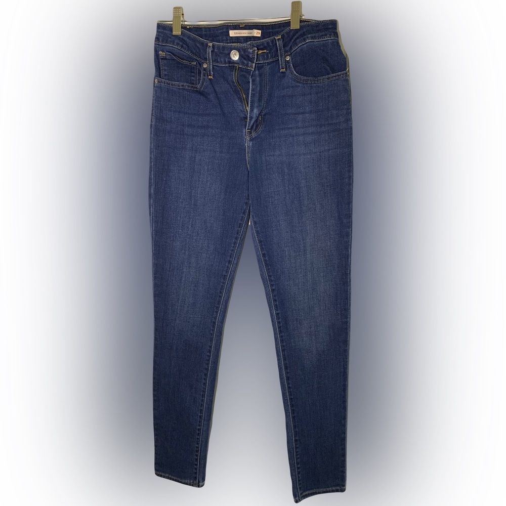 Levi’s 721 High Rise Skinny jeans size 28